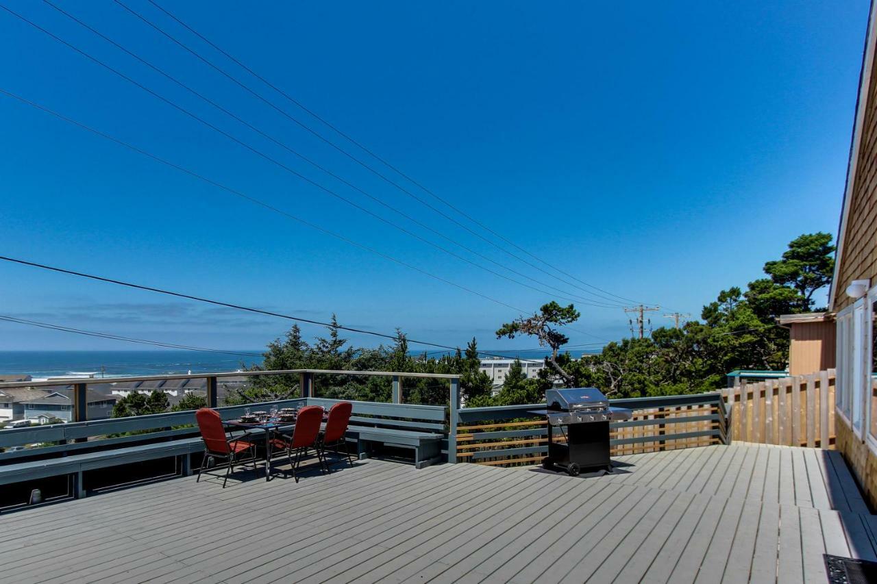 Newport'S Cypress Oceanview Home Екстериор снимка